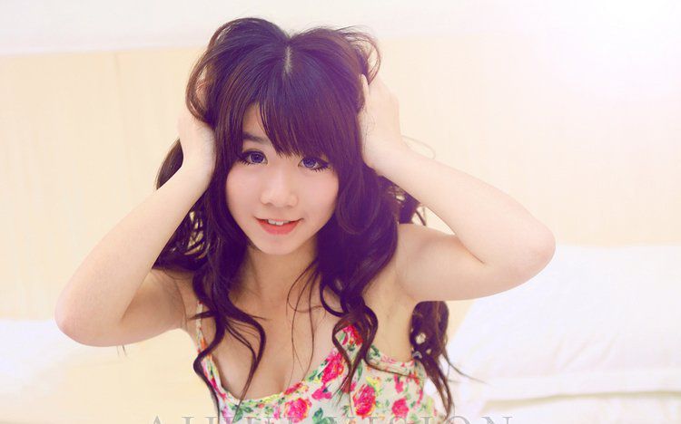 宅男心中的大胸萌妹子私房照