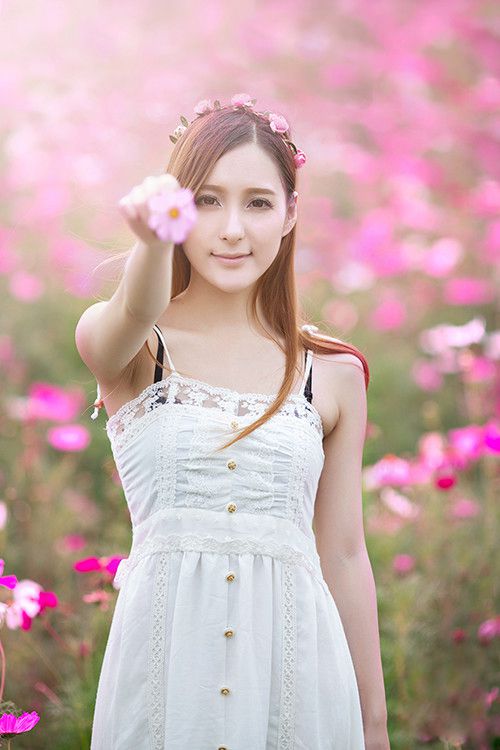 普罗旺斯邂逅混血清纯可爱小美女