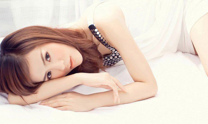 娇嫩萌妹子唯美高清写真