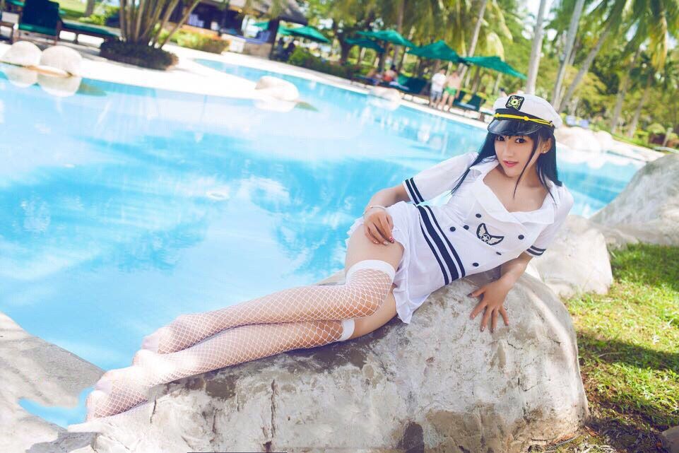 美女校花迷人大胸化身性感警察制服诱惑