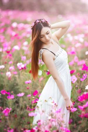 普罗旺斯邂逅混血清纯可爱小美女