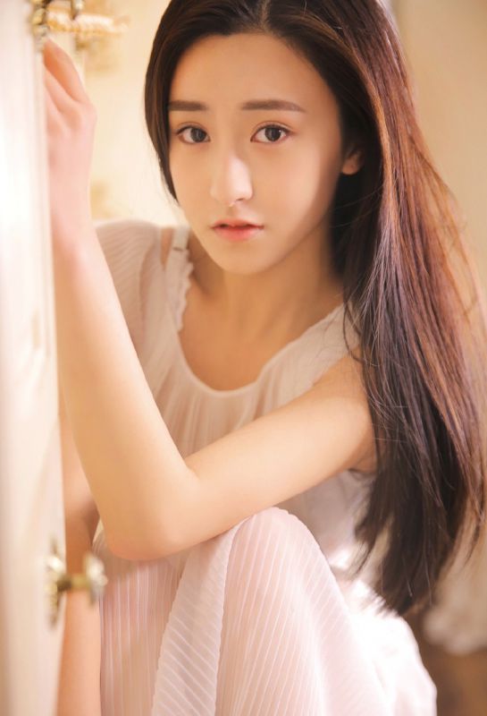 校花女神白丝御姐粉嫩日系学生制服写真