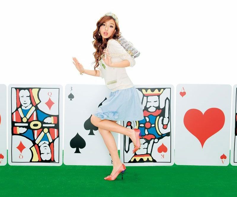 彩妆萌妹子清纯迷人写真