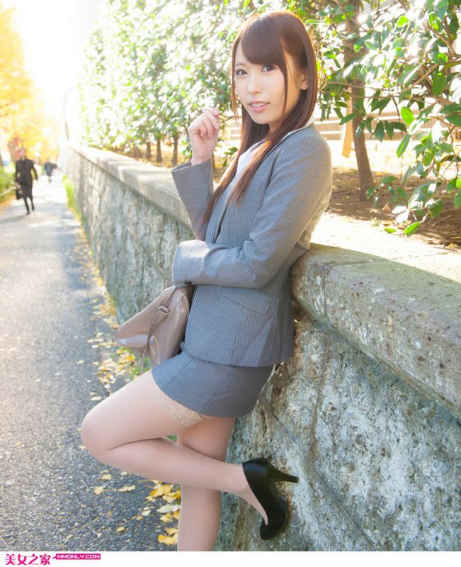 制服美女有村千佳室内性感写真