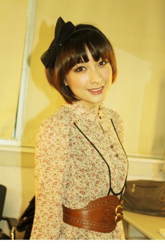 美女吴昕清纯迷人生活写照