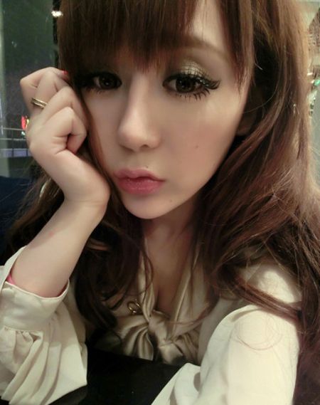 可爱俏皮美女陈美心卖萌写真