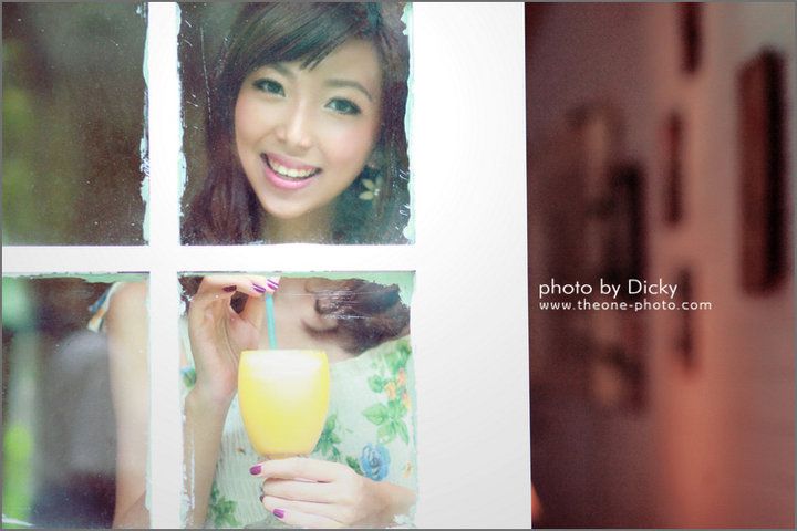 甜美笑容萌妹子小清新迷人写真