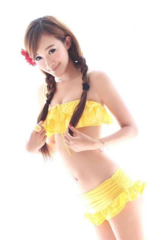 清新萌妹子私房秀美腿高清写真