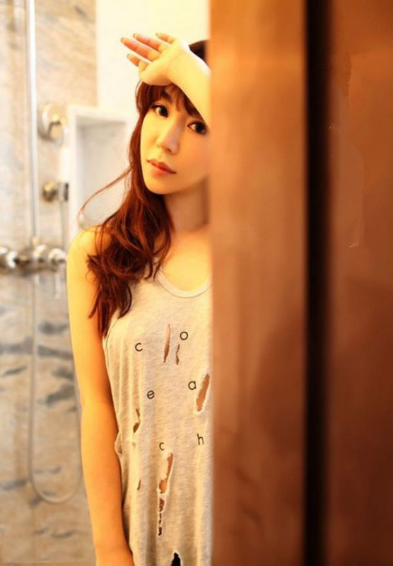 性感少妇完美演绎丰胸翘臀诱惑