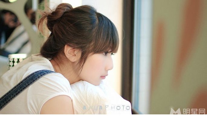 清纯可人童瑶居家唯美写真