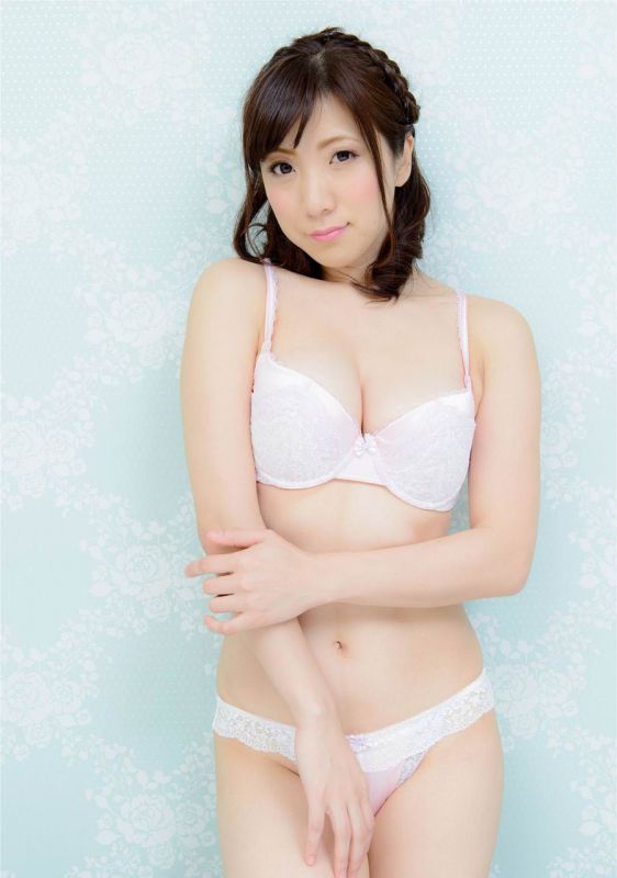 女优川奈舞性感内衣迷人写真