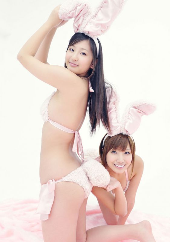 甜美萌妹子演绎兔女郎迷人写真