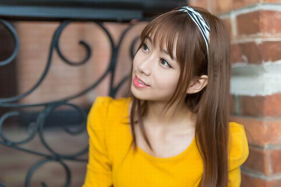 清纯甜美美眉户外高清写真照