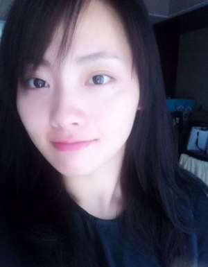 张嘉倪素颜生活照 清纯可爱