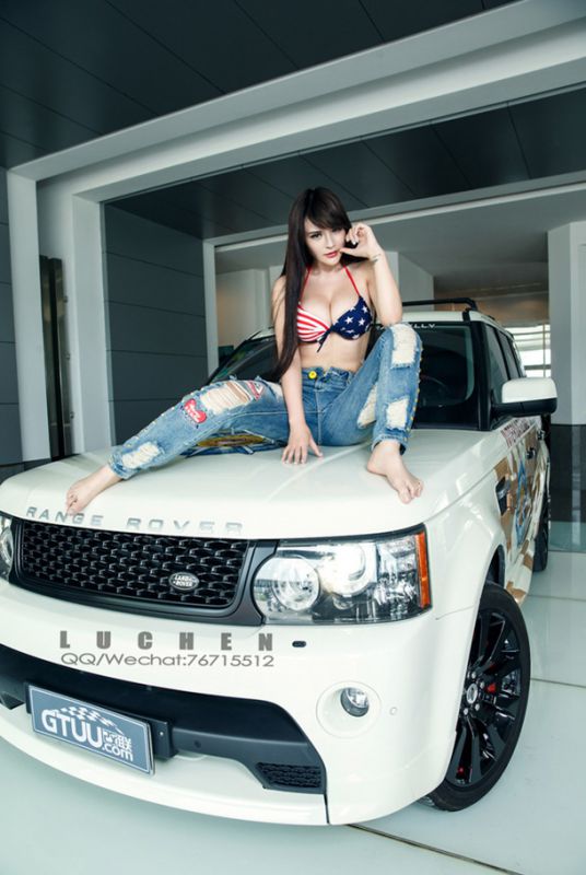 车模苏夏比基尼撩人私房照