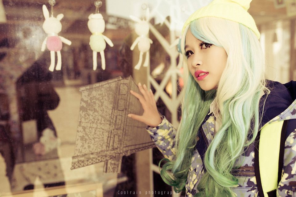 萝莉萌妹子cosplay洋娃娃街拍照