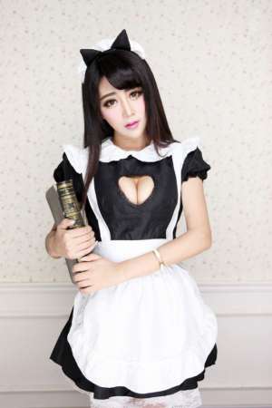 夏小薇女仆制服性感迷人写真