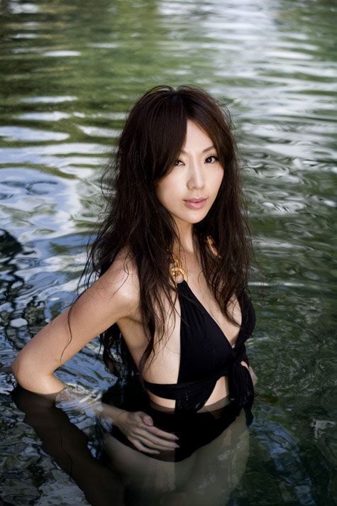 长腿模特隋棠极致性感写真