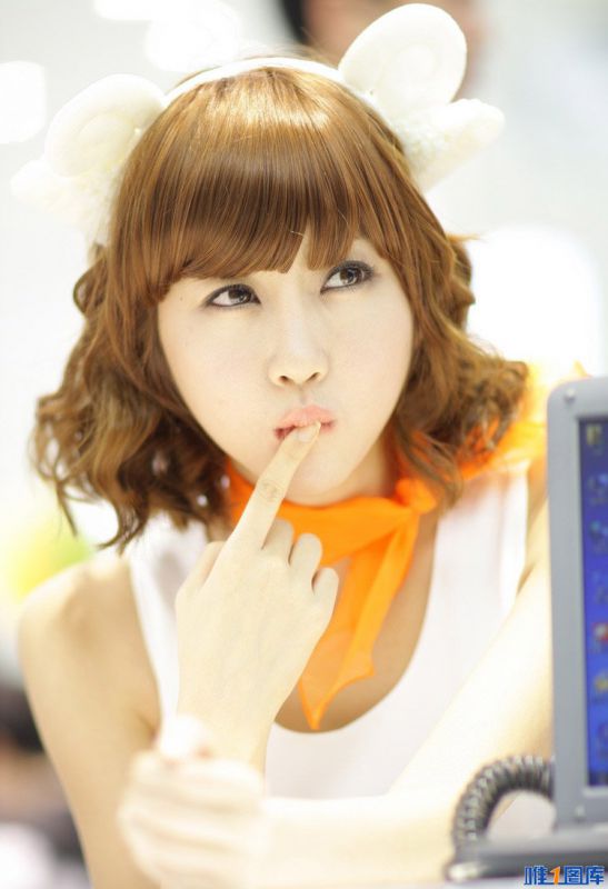 超级showgirl崔星儿甜美清纯写真