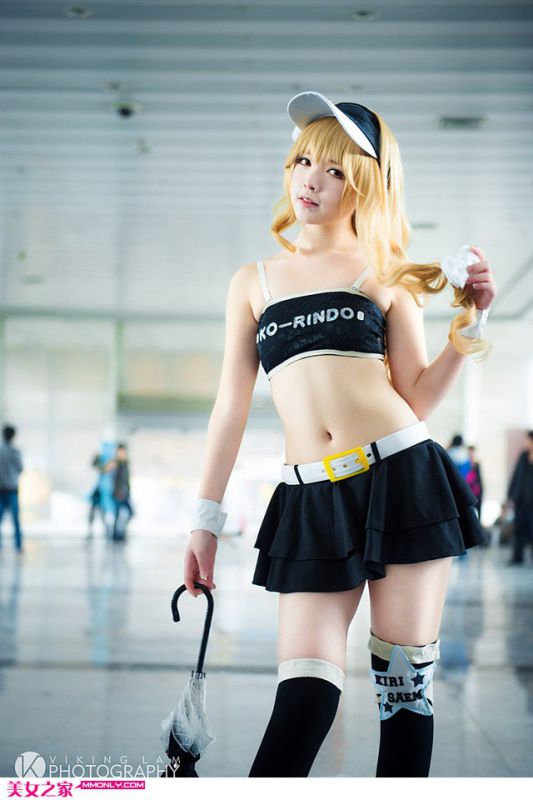 金发美女cosplay可爱魔理沙写真