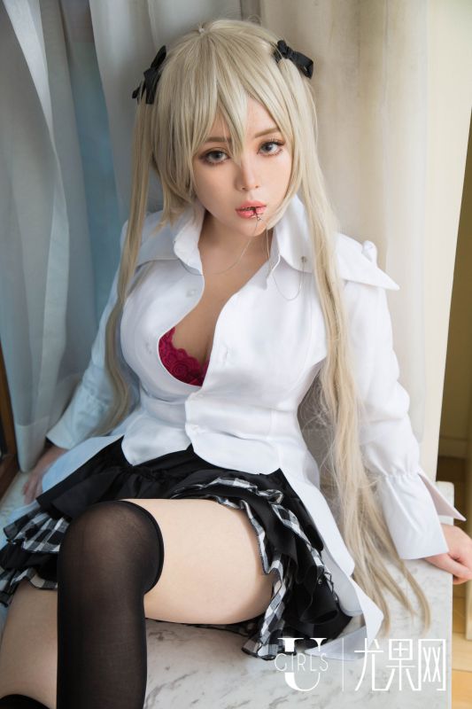 尤果网内地模特素衣cosplay摄影写真