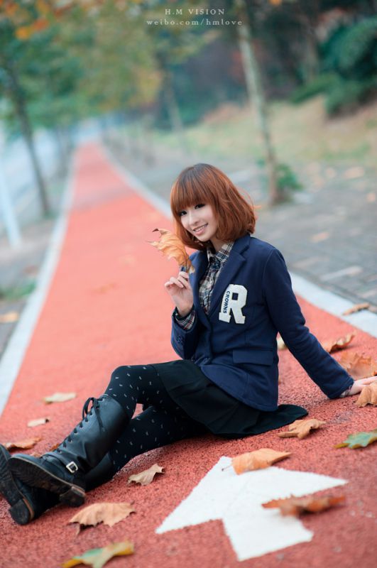 甜美学生制服小清新户外写真