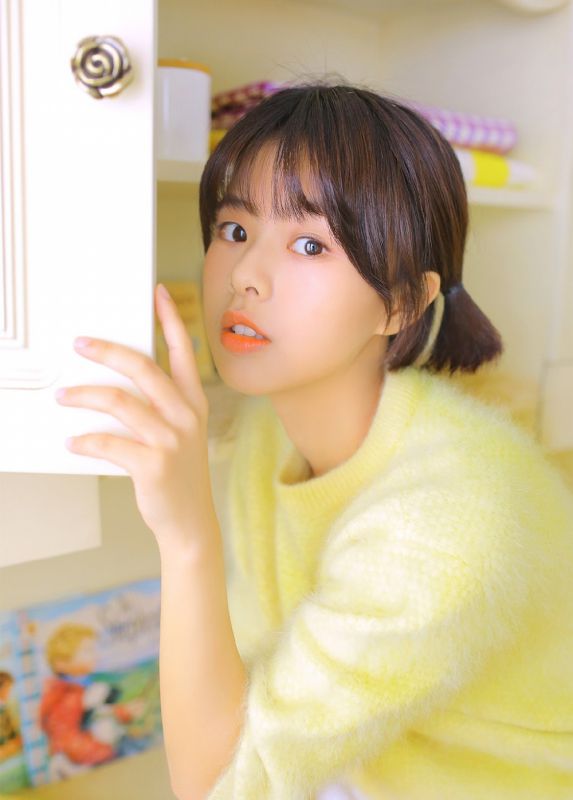 俏皮可爱萝莉风骚内衣丝袜养眼写真
