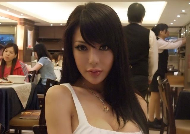 大胸美女徐至琦妩媚迷人自拍