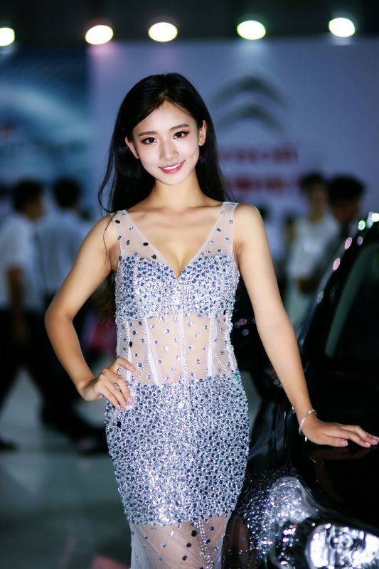 性感车模高清诱惑写真