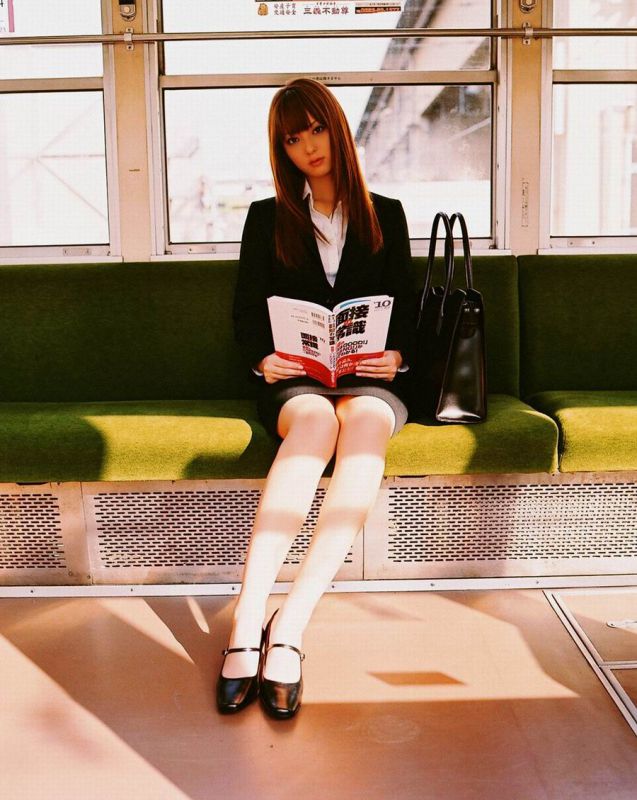 性感尤物佐佐木希制服高清写真