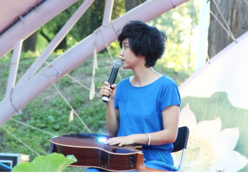 女星李霄云高清活动照