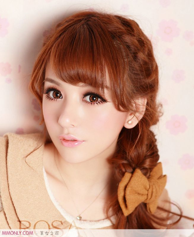 养眼甜美美女私房写真