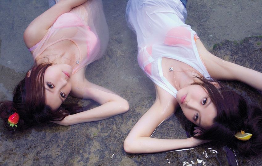 by2海边湿身诱人写真