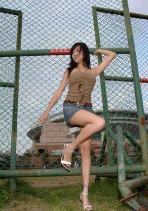 台湾性感美女户外高清写真