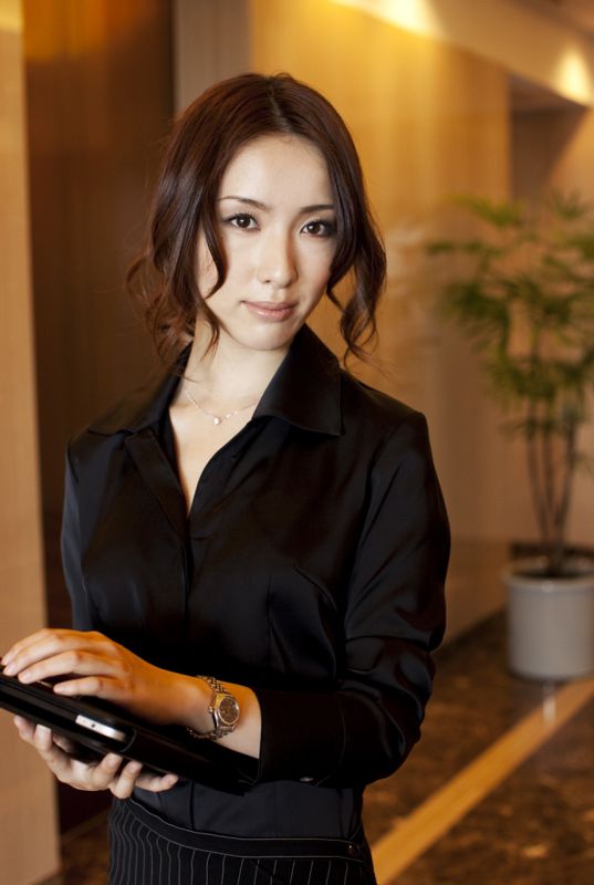 性感制服美女私房上演脱衣秀高清写真