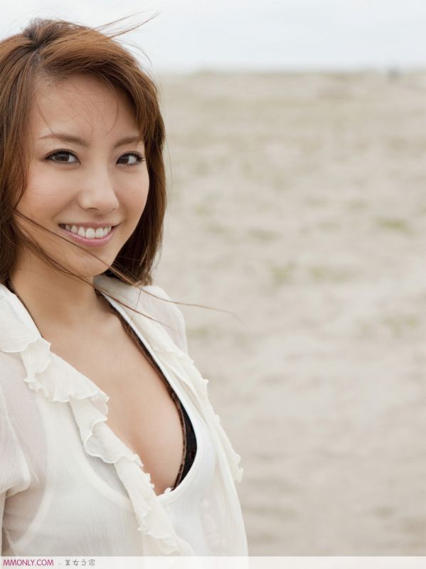 日本内衣美眉山本梓私房写真