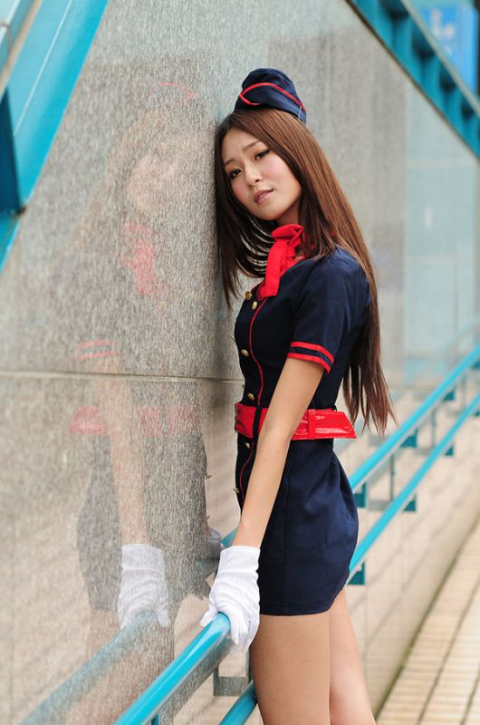 空姐制服美女秀长腿高清写真