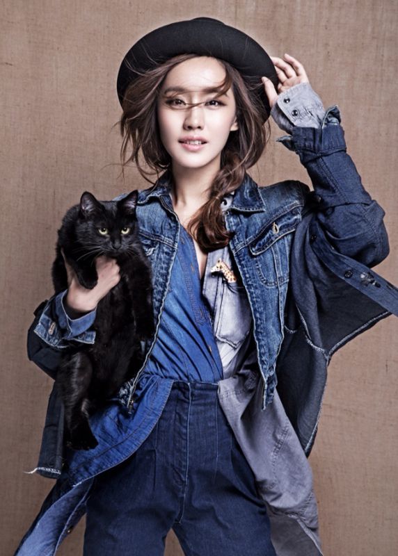 女星王智牛仔衫酷帅写真集