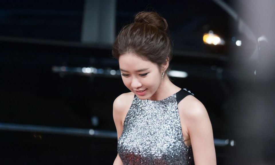 韩国美女刘仁娜性感活动照