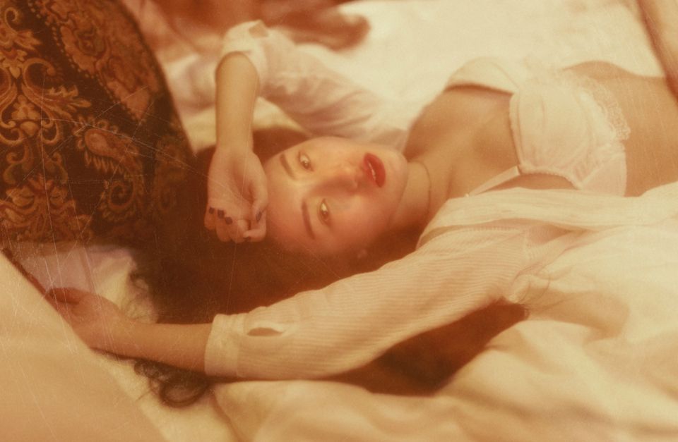 性感内衣酥胸美女私房朦胧诱人写真