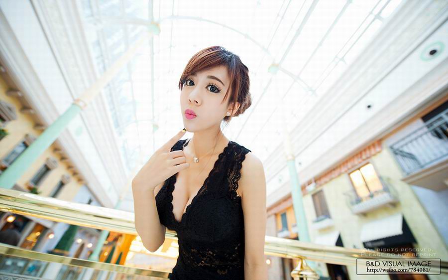 丝袜美女性感生活照