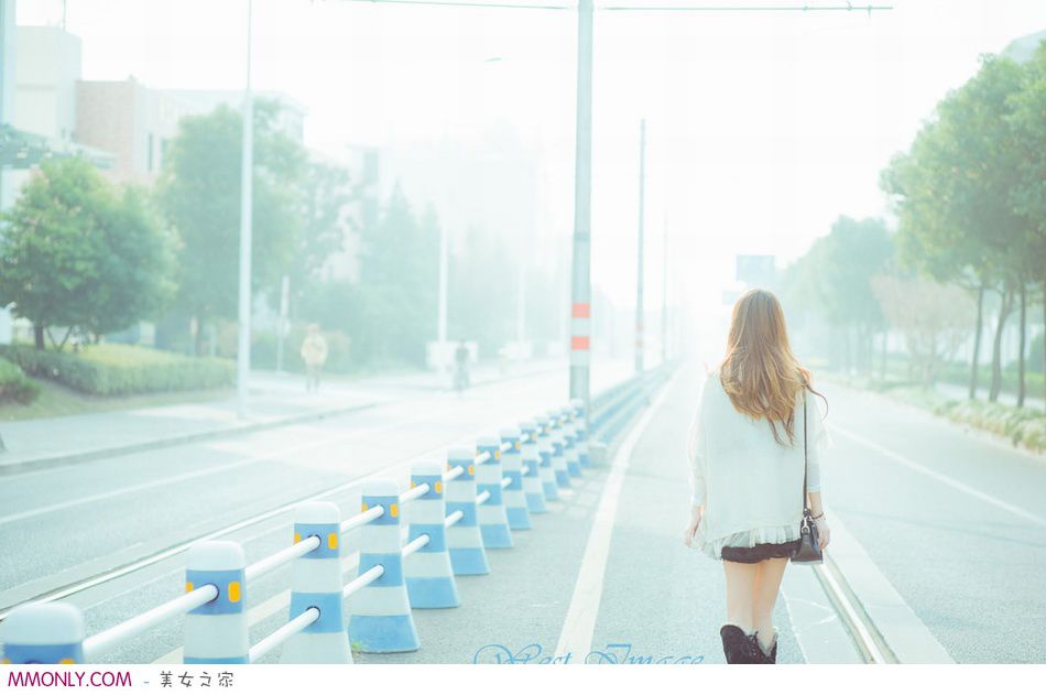 可爱迷人美女高清写真