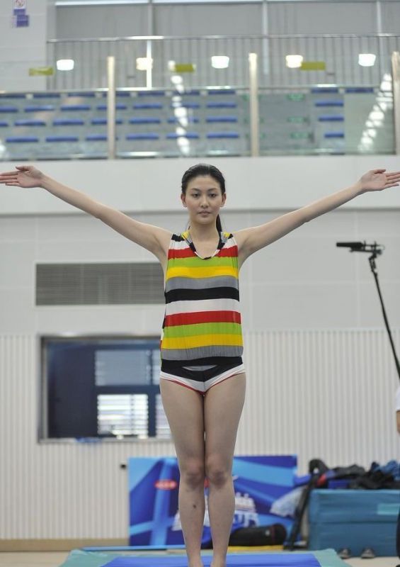 星跳水立方李彩桦性感比基尼图片
