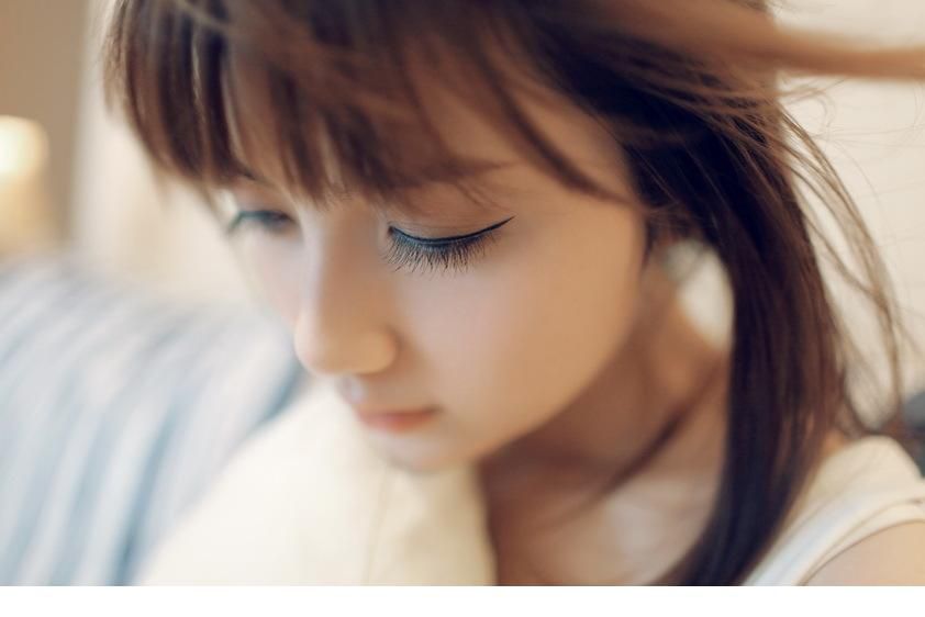 气质美女万虹萱私房迷人写真