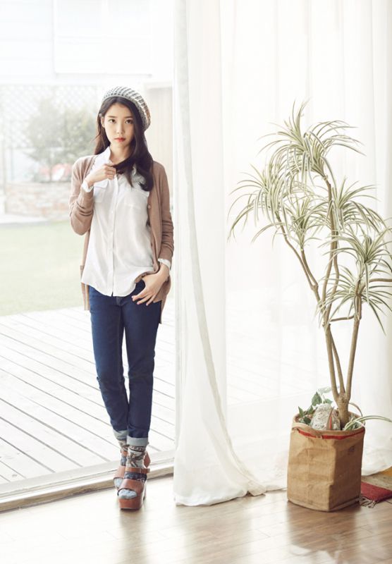 韩国明星李智恩李t雨情侣写真大片