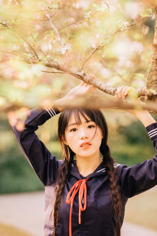 性感制服美女私房诱人写真