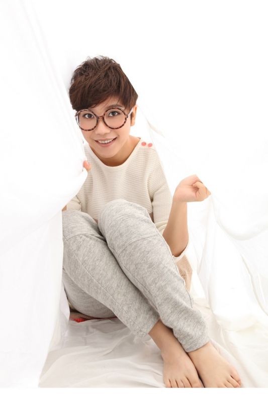 居家休闲服饰李霄云高清写真
