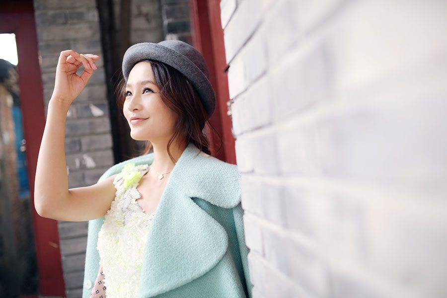 清纯美女李沁高清时尚写真