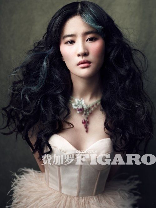 冷艳女神刘亦菲高清迷人写真