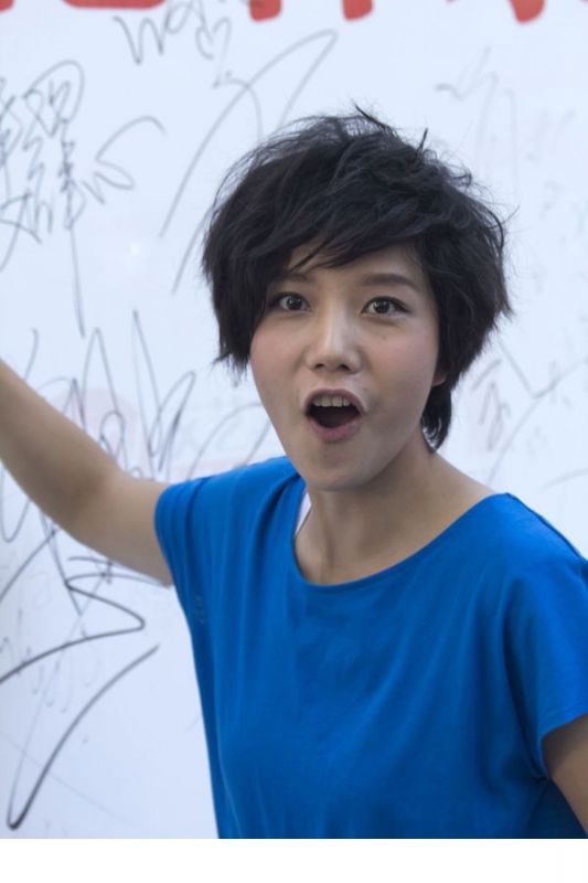 美女歌手李霄云高清写真